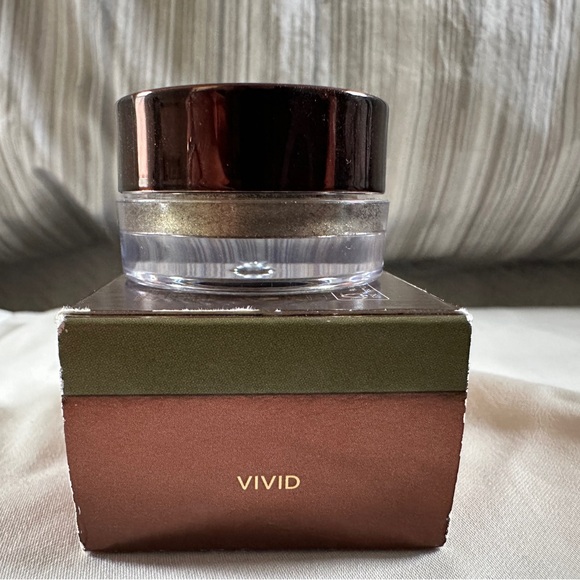 Hourglass Scattered Light Glitter Eyeshadow - Vivid - Picture 6 of 6